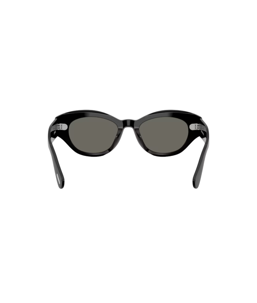Black-Carbon grey