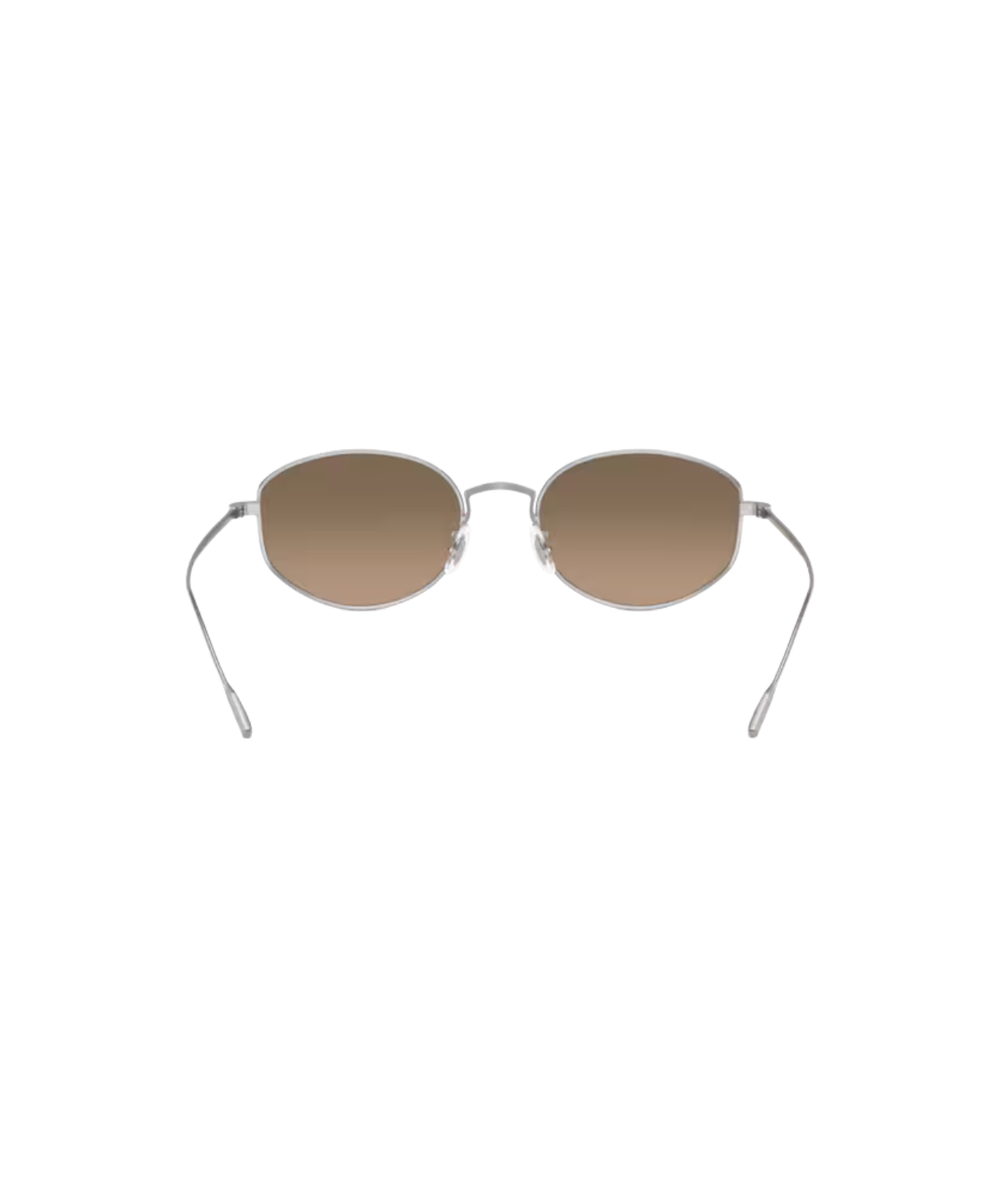 Silver-Sandstone gradient polarized