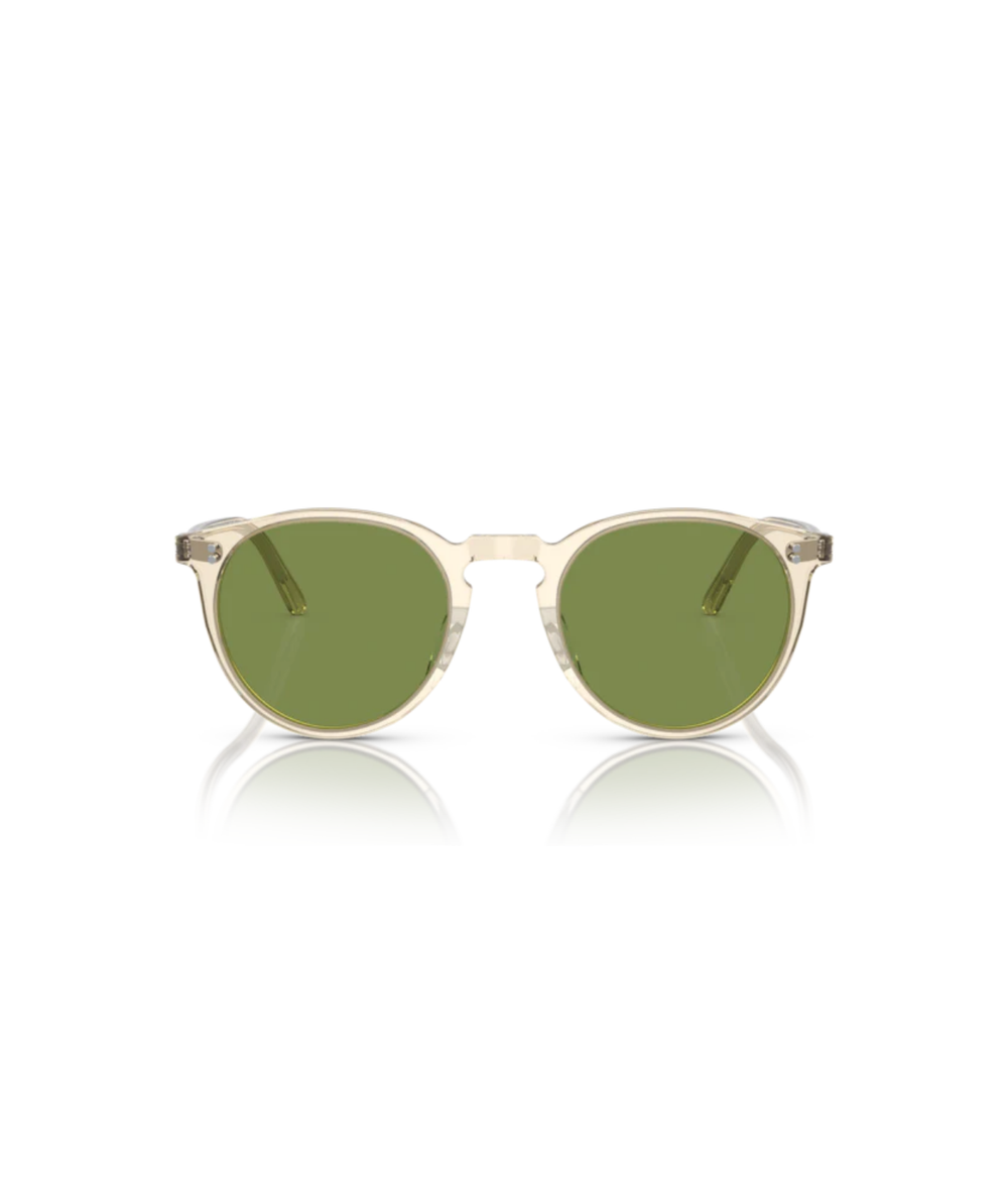 Buff-Green c