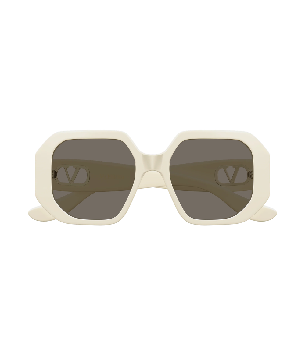 Ivory-Grey