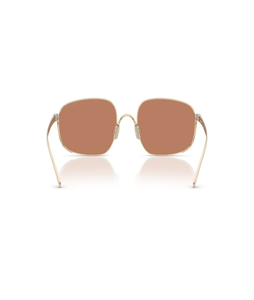 Pale Gold-Brown