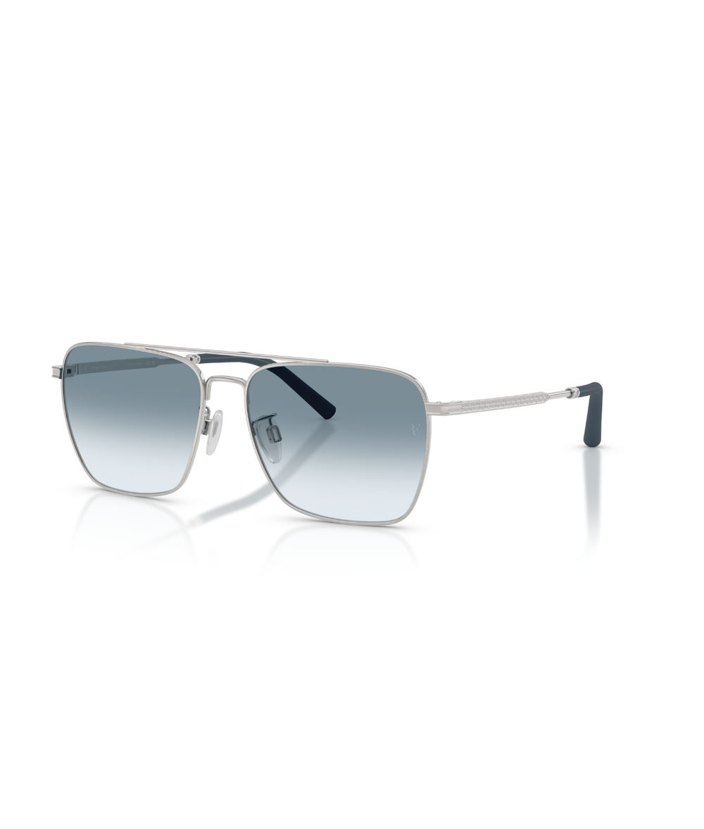 Brushed silver-Sky gradient wash to dark