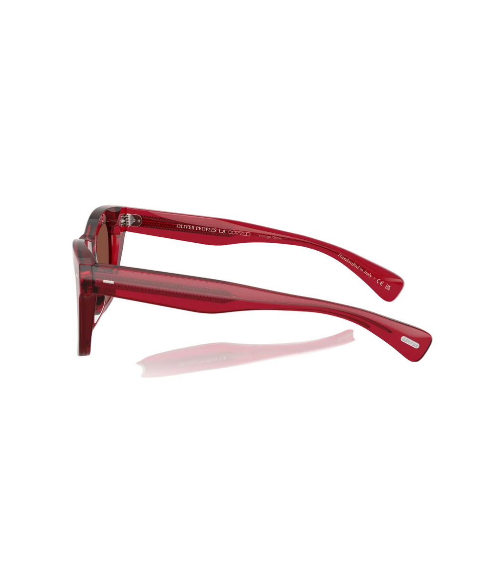 Translucent rust-Burgundy